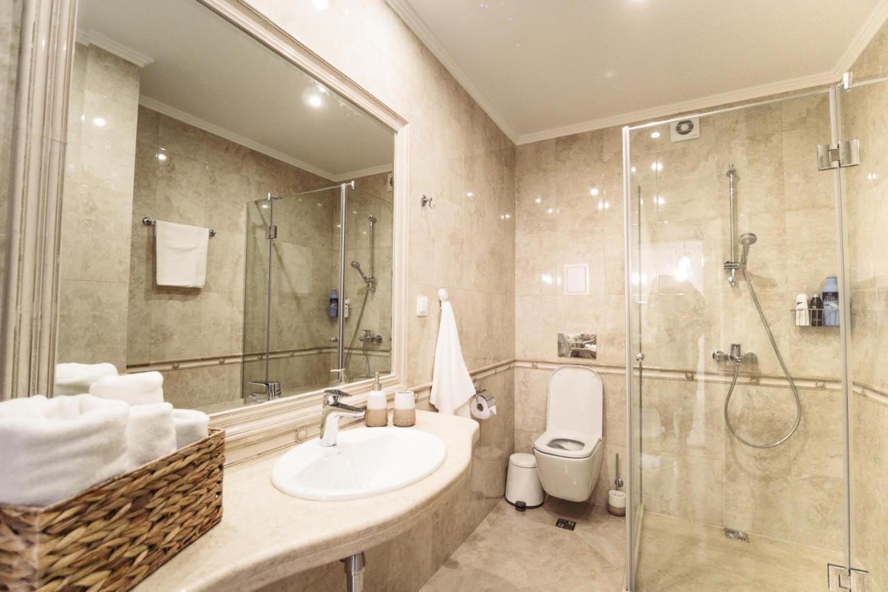 Apartment Avalon - Varna City Centre Екстер'єр фото