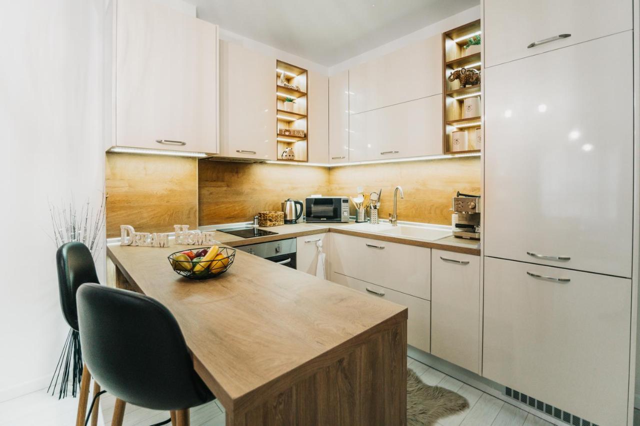 Apartment Avalon - Varna City Centre Екстер'єр фото