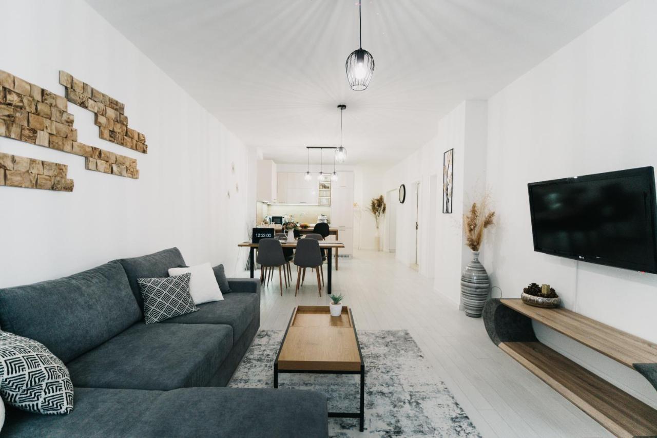 Apartment Avalon - Varna City Centre Екстер'єр фото