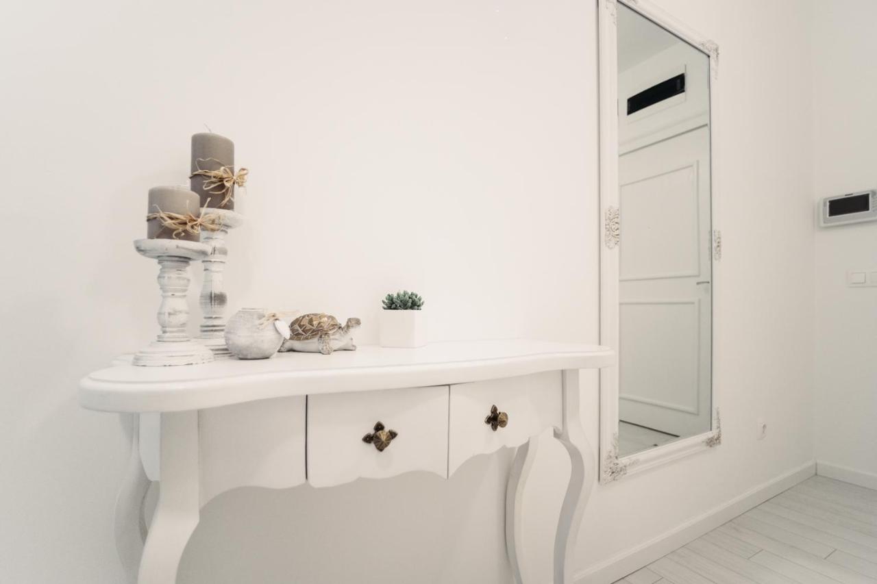 Apartment Avalon - Varna City Centre Екстер'єр фото