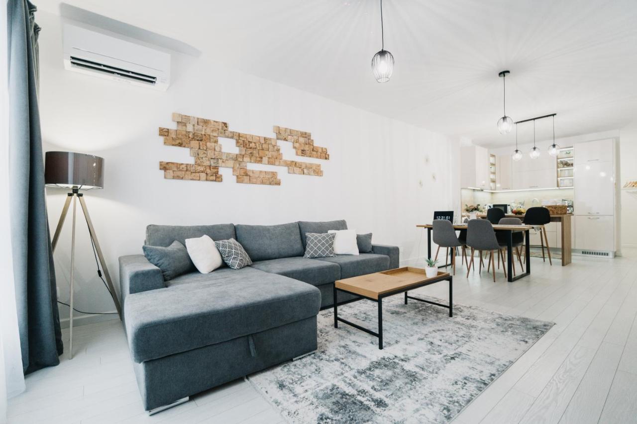 Apartment Avalon - Varna City Centre Екстер'єр фото